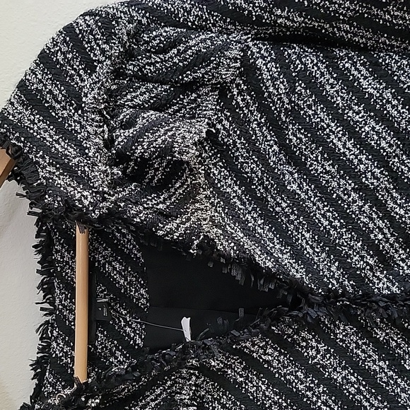 Ann Taylor tweed black & white collared blazer/coat - Picture 3 of 7